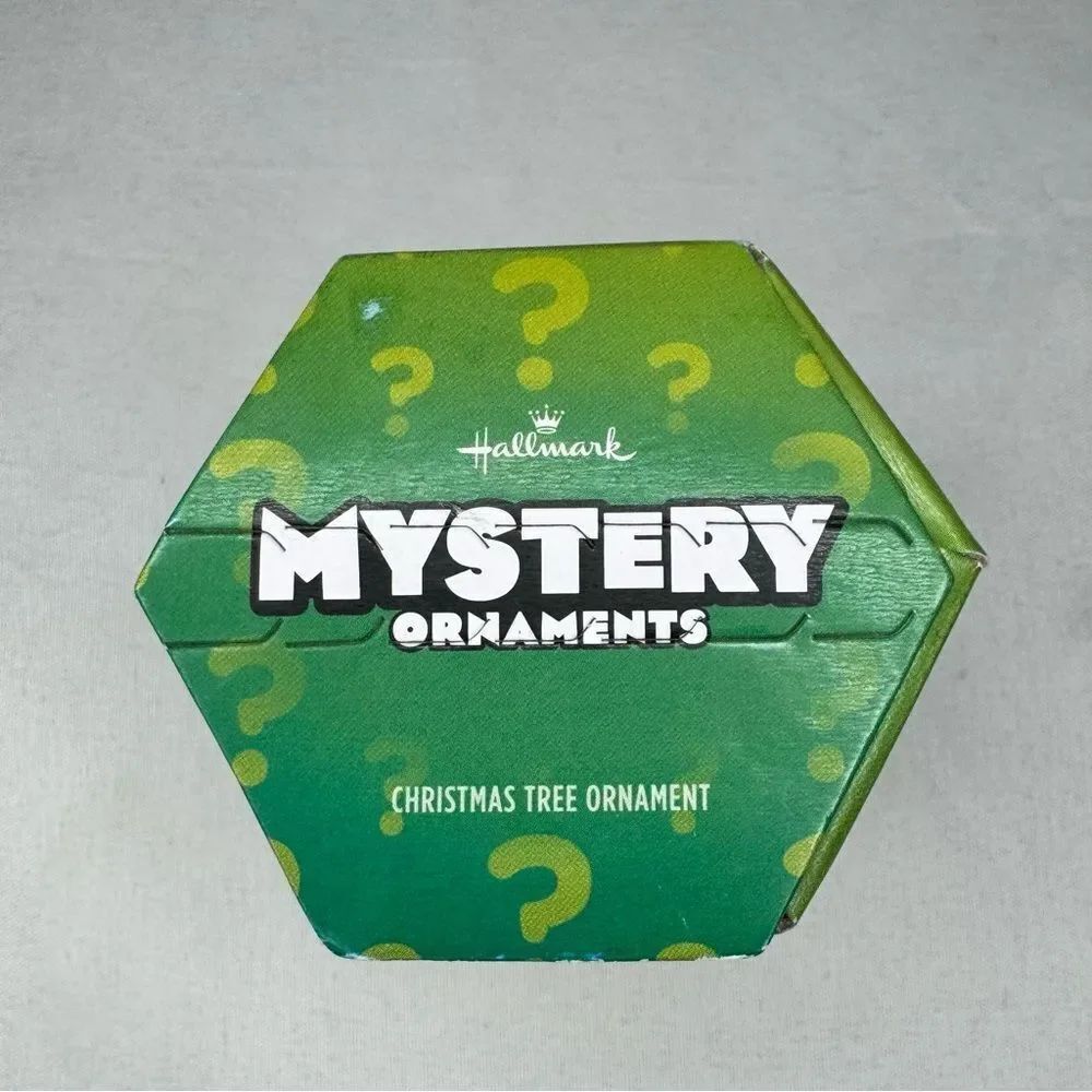 The Grinch Mystery Ornaments - Picture 2 of 5
